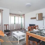 Front Sun Beach Apartment