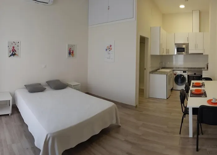 Modern Studio Near The Port And Beach