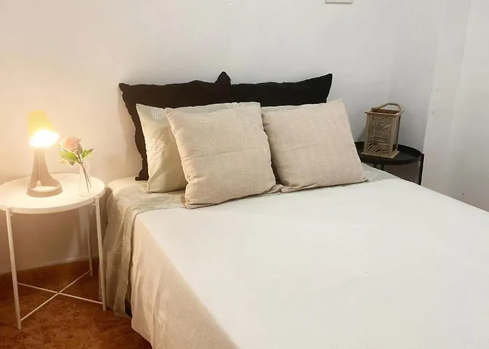Rooms In Spacious Beach Flat In Valencia