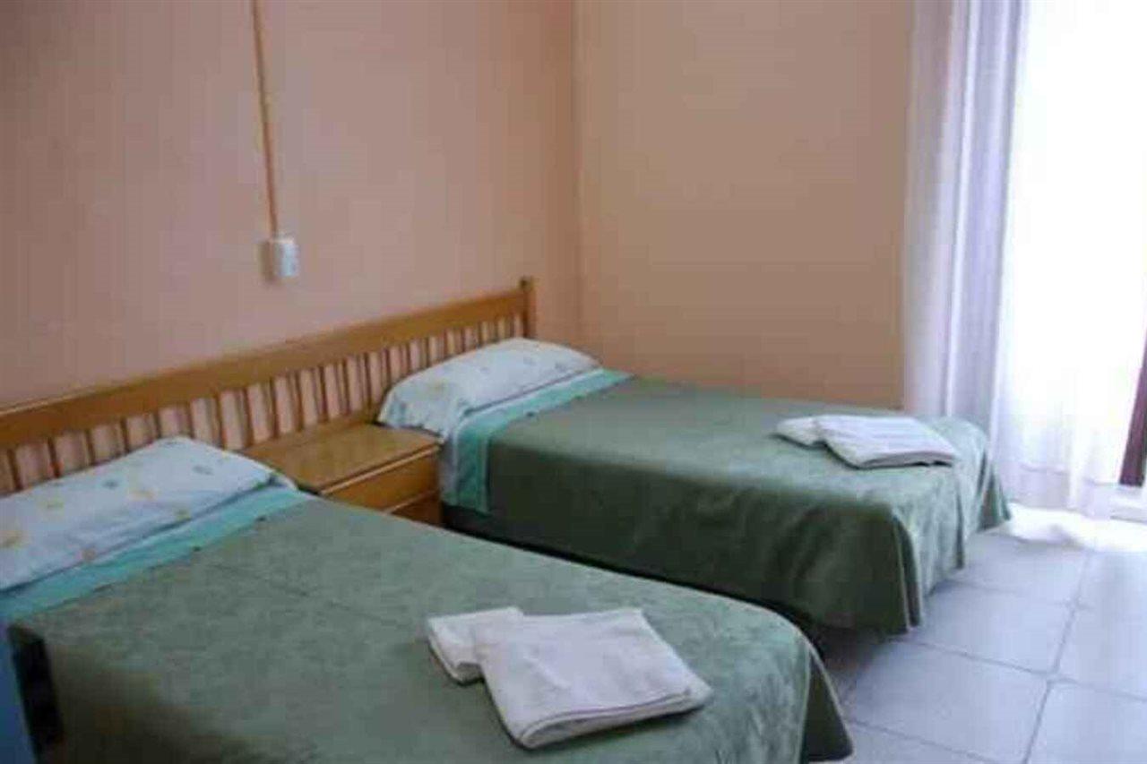 Pensión Casa Del Patriarca 2*