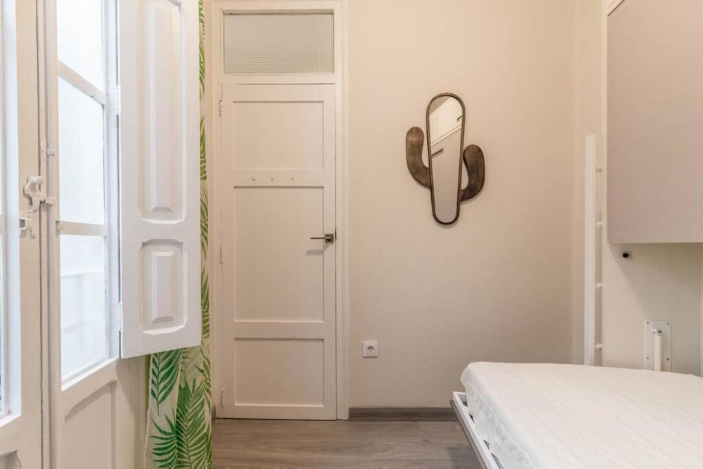Cosy & Downtown Flat Valencia. Apartment Valencia