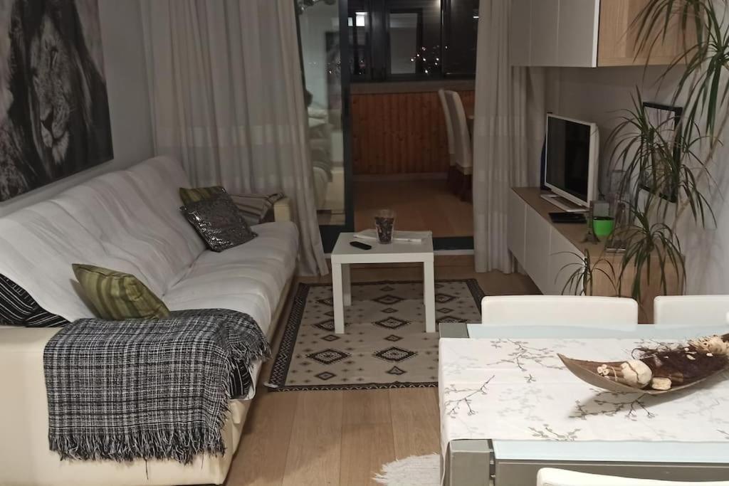 Atico En Paiporta Con 2 Grandes Terrazas Apartamento *