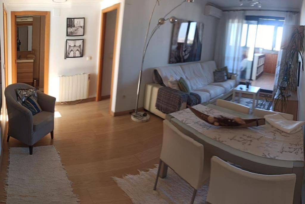 Apartamento Atico En Paiporta Con 2 Grandes Terrazas Valencia