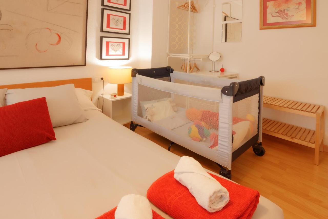 Apartamento Luminoso. Comodo. Acogedor. Wifi. Junto A Ave