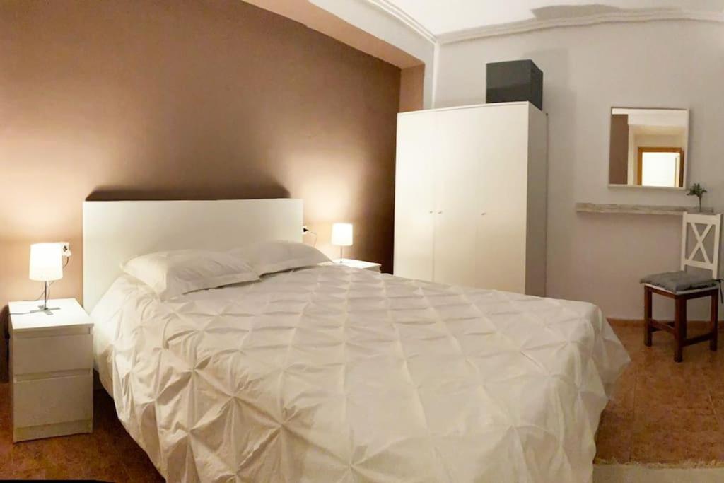 Apartment In Spacious Flat In Valencia