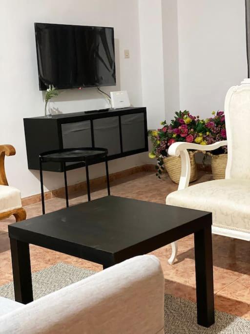 Apartment In Spacious Flat In *