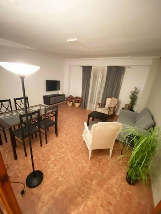 Apartment In Spacious Flat In Valencia