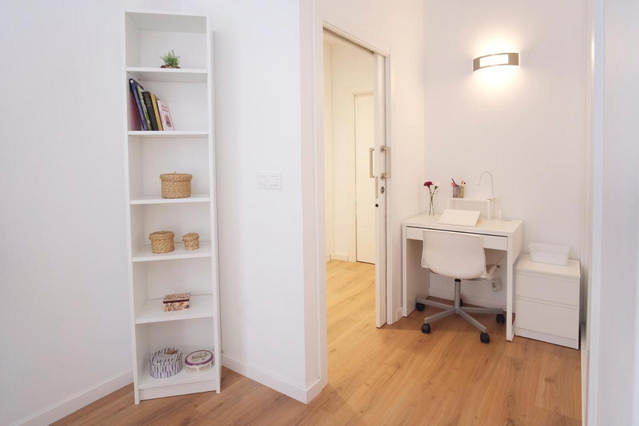 Hogar Moderno Cerca De Casco Antiguo De Apartamento
