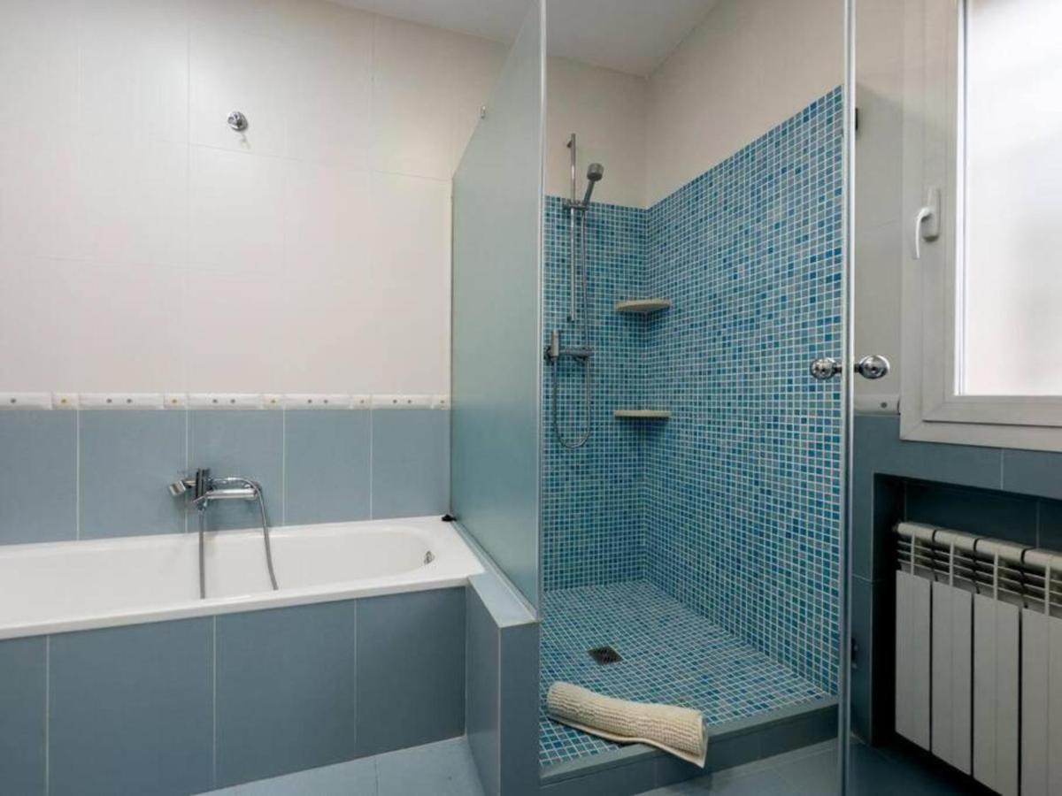 Con Piscina, Jardin Y Aire Acondicionado En La Eliana-l'eliana Villa Valencia