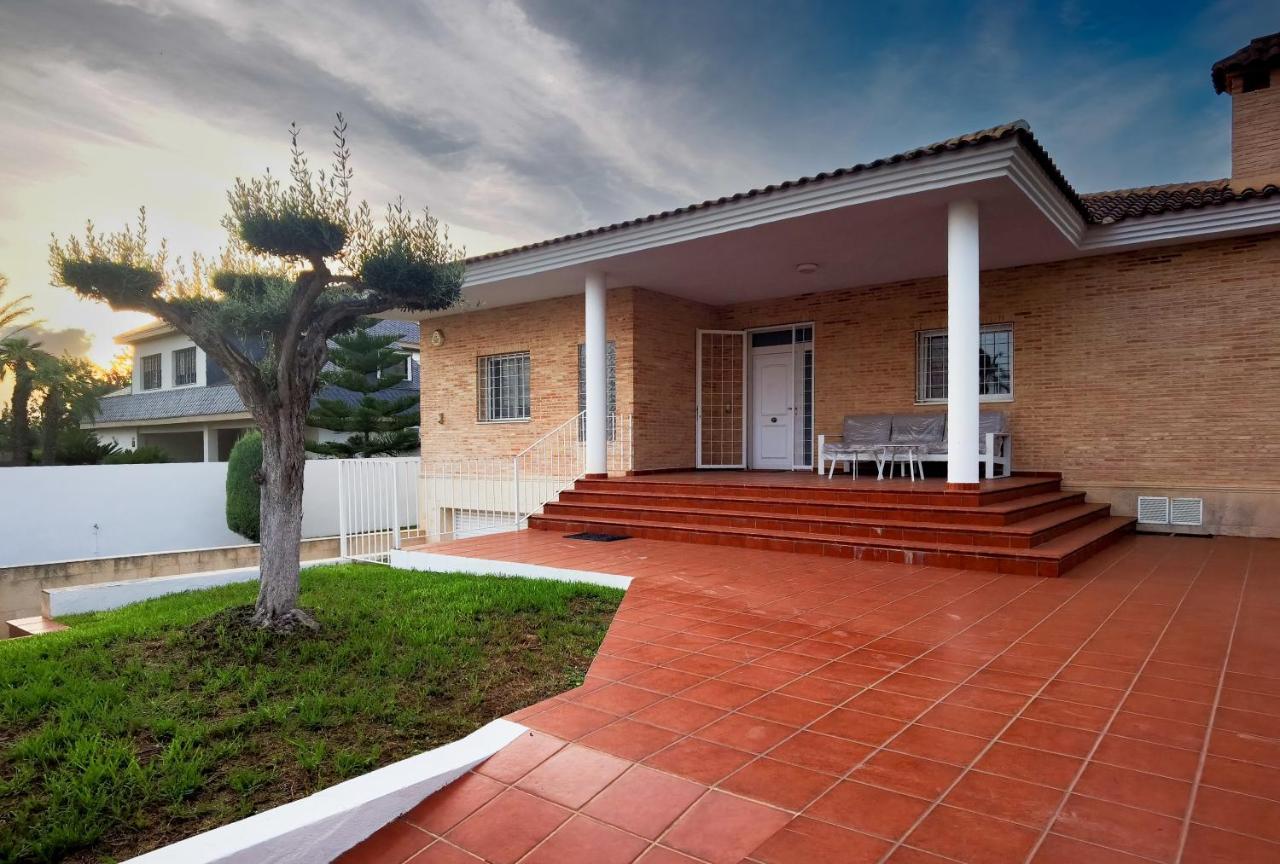 Con Piscina, Jardin Y Aire Acondicionado En La Eliana-l'eliana Valencia
