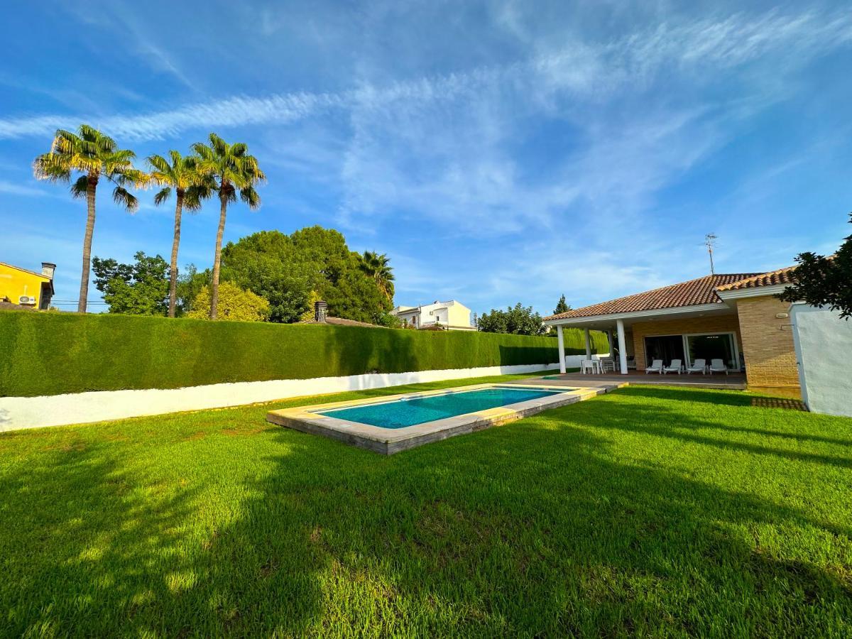 Con Piscina, Jardin Y Aire Acondicionado En La Eliana-l'eliana * Valencia