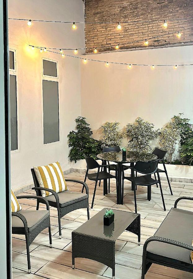 Apartamento New! Renovated, Centrally Located, Private Entrance, Terrace Valencia