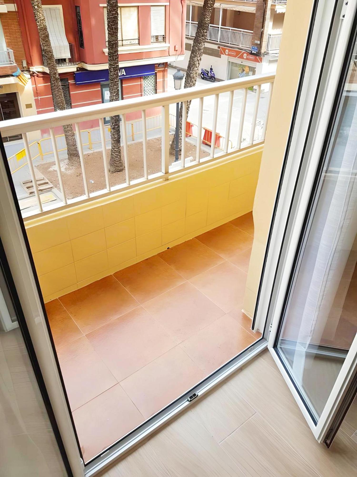 Precioso Piso En Cabanyal Junto Playa Arenas Apartamento *
