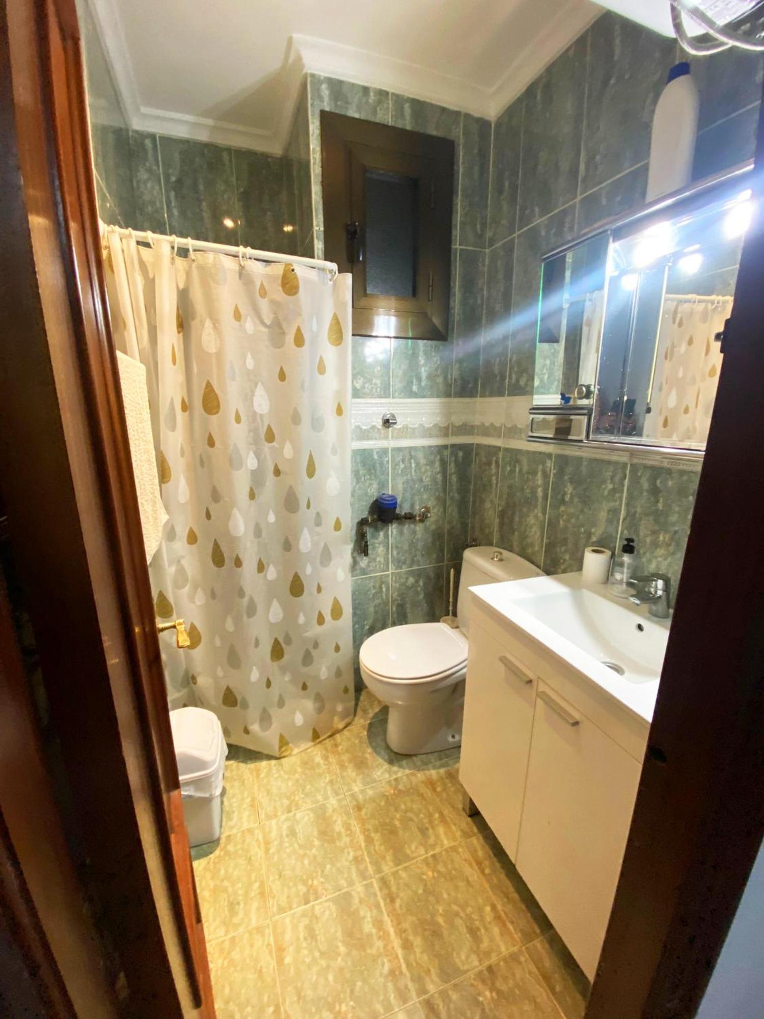 Well Located Shared Homestay Valencia