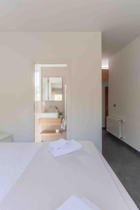 Calma Villa. De Lujo, Jacuzzi Y Piscina Apartamento