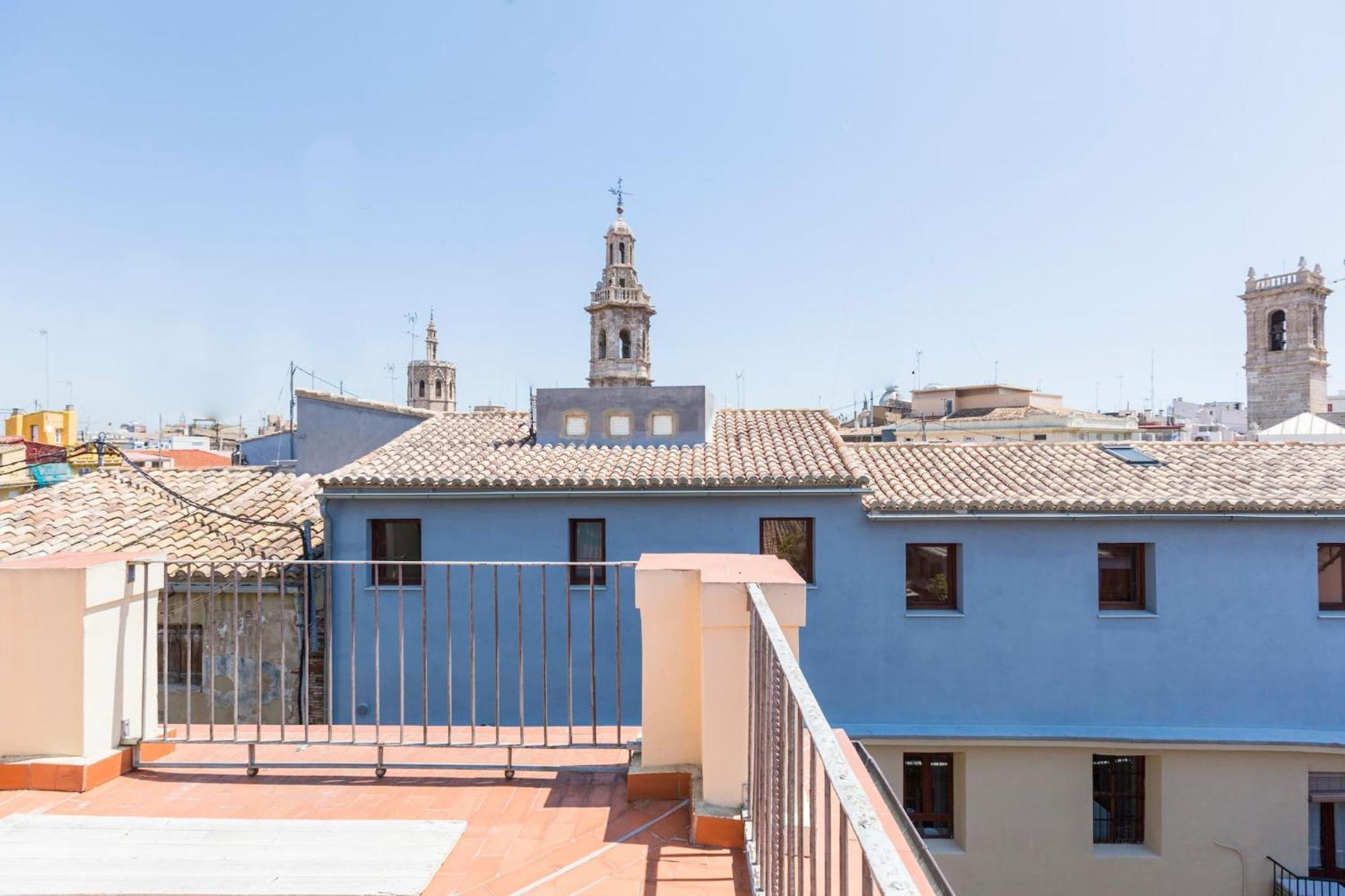 Apartment Cerrajeros Market *