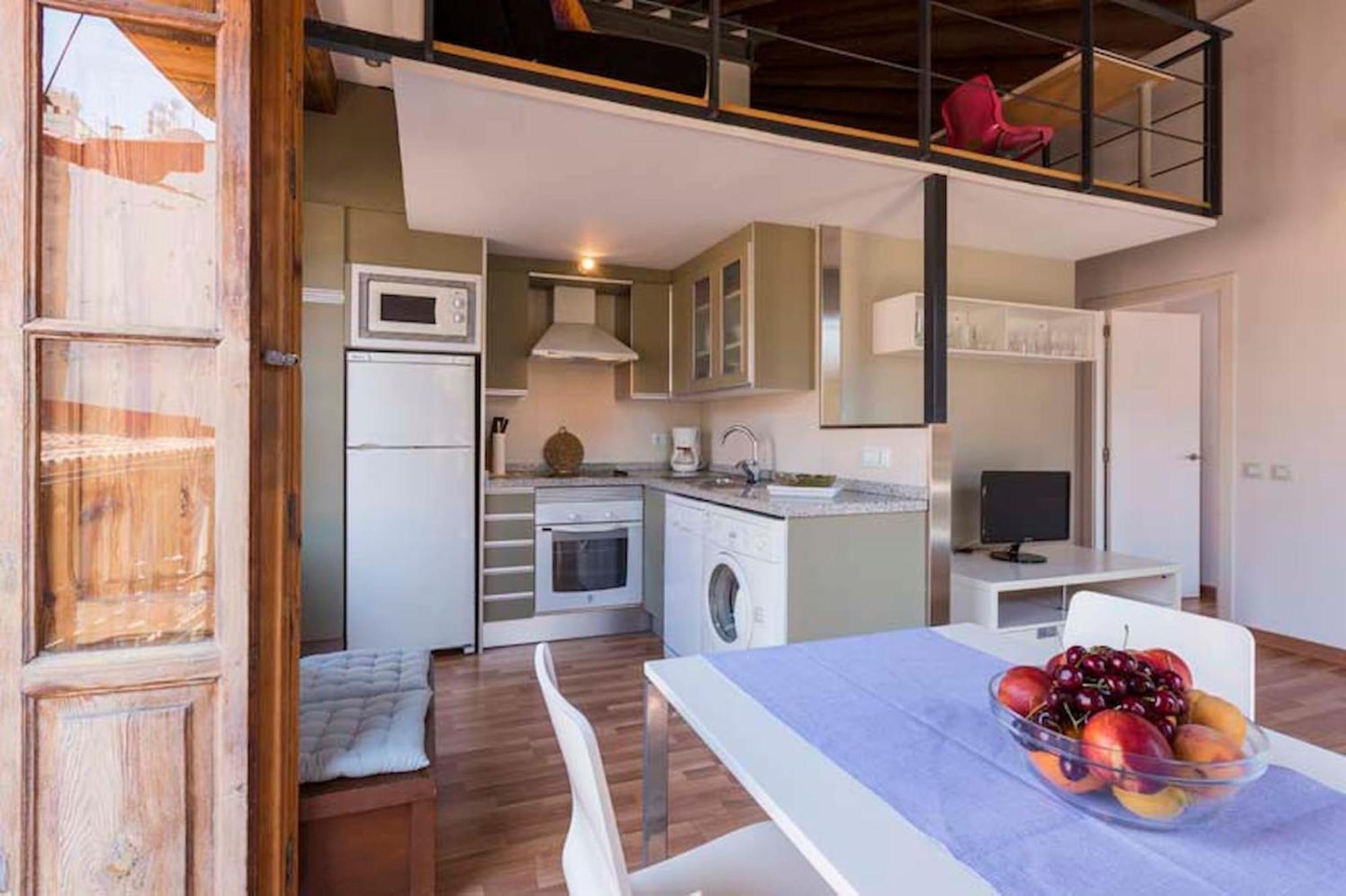 Apartment Cerrajeros Market *