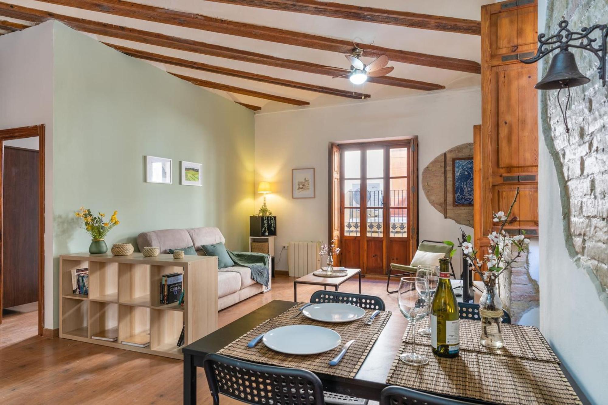 Cerrajeros Market Apartment