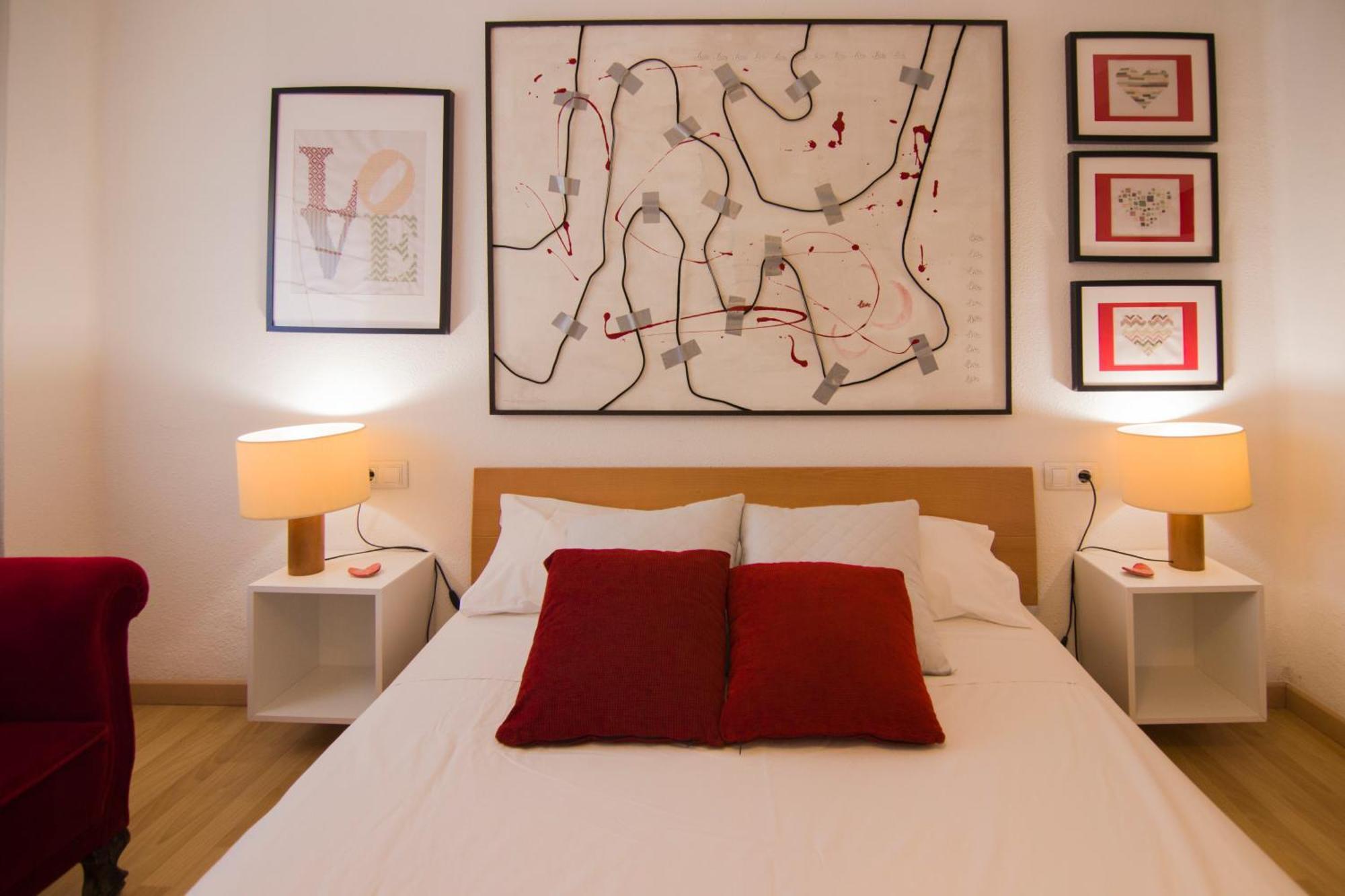 Luminoso. Comodo. Acogedor. Wifi. Junto A Ave