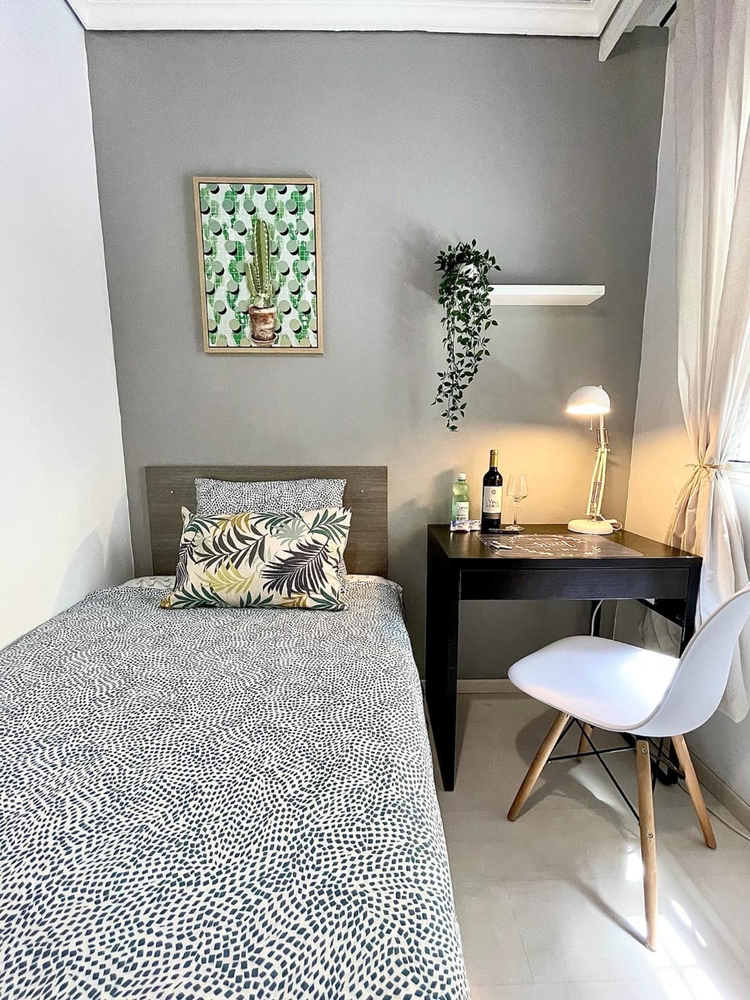 Homestay Central Private Bedroom - Comfy&quiet - Near City Of Arts And Sciences