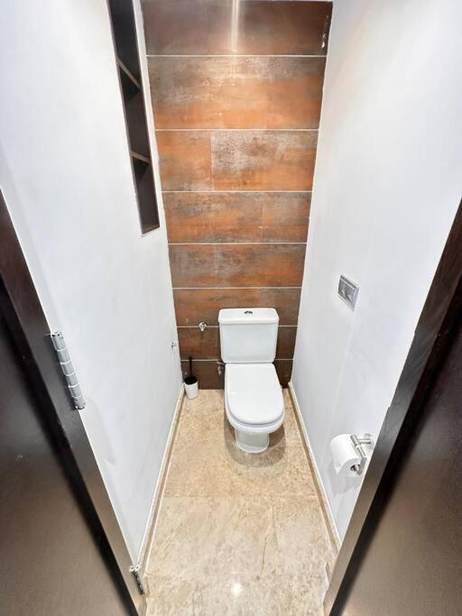 Apartamento Amplio Y Lujoso Con Vistas *