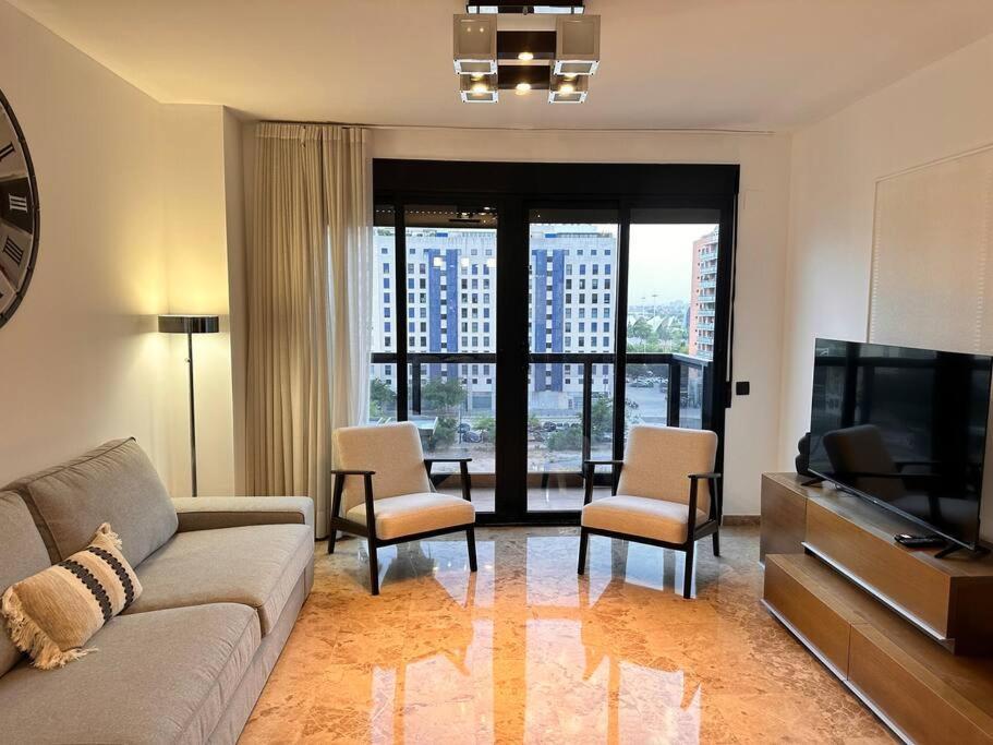 Apartamento Amplio Y Lujoso Con Vistas