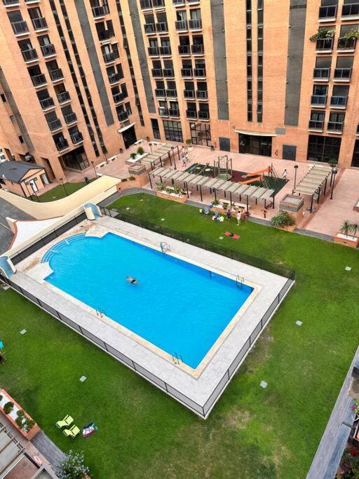 Apartamento Amplio Y Lujoso Con Vistas