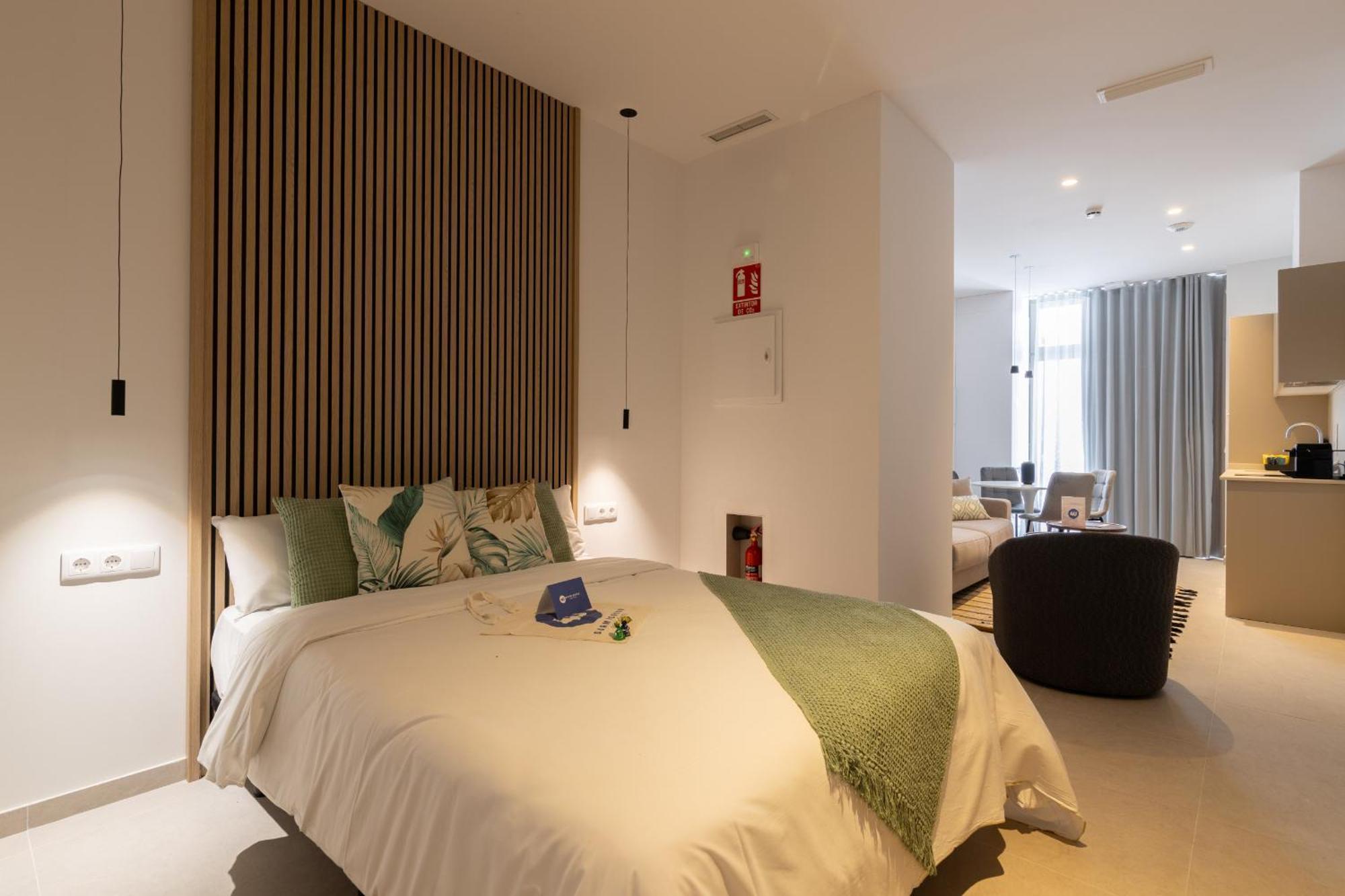 Dorm4you Arena Plaza Apartahotel *
