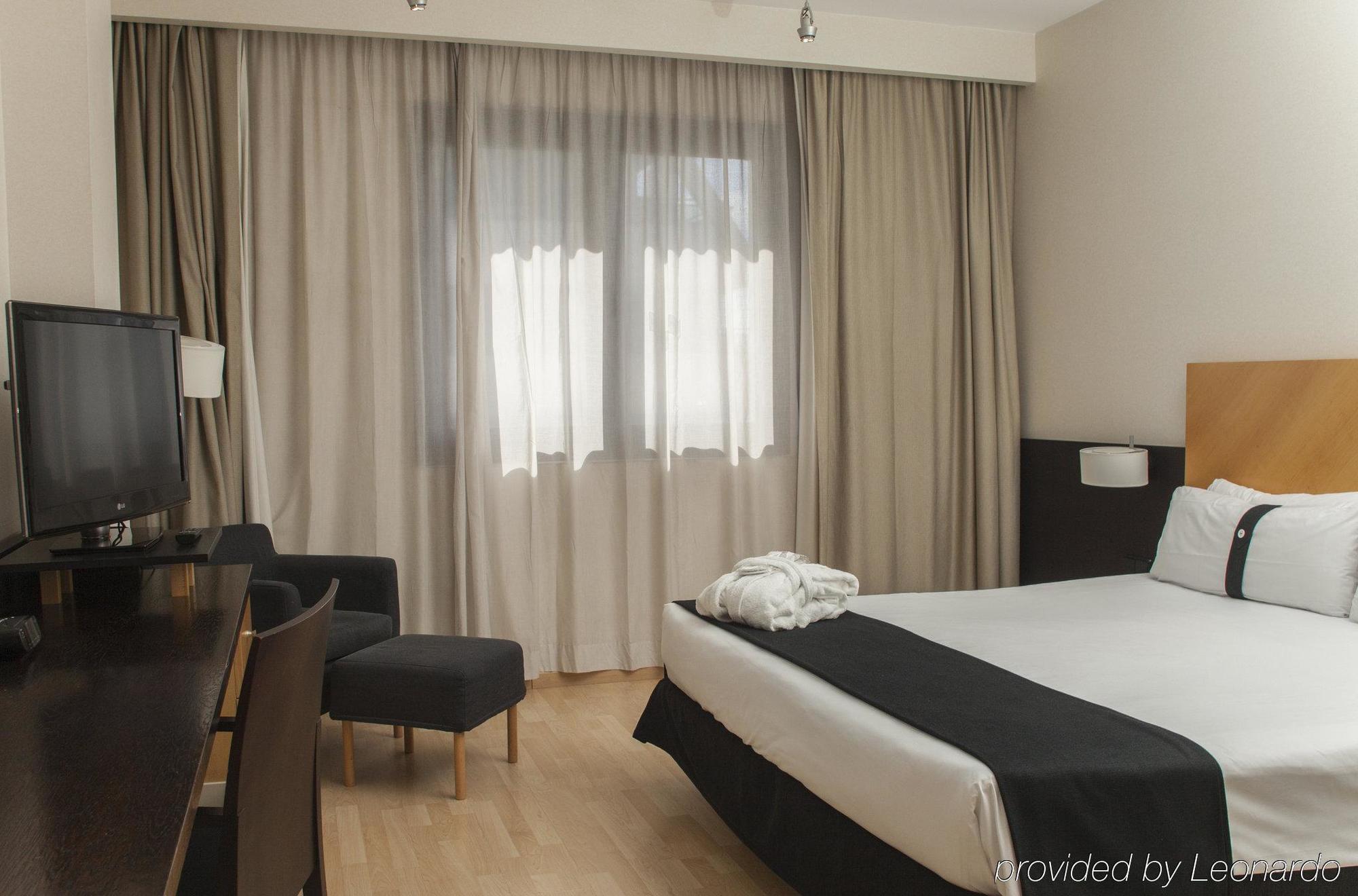 Hotel Alameda Plaza 4*