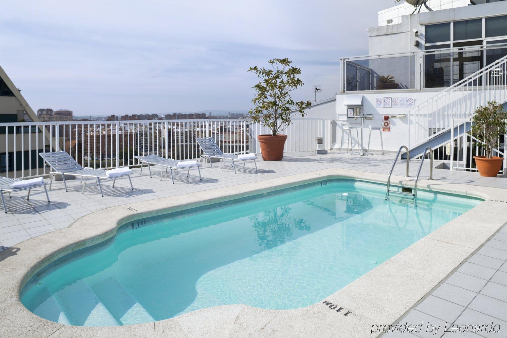 Alameda Plaza Hotel 4*