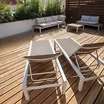 Atico con terraza y jacuzzi en el centro