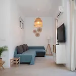 Apartamento Acogedor Frente A Torres De Serrano