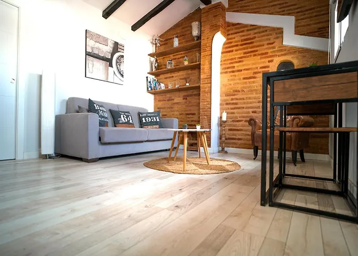 Atico con terraza y jacuzzi en el centro