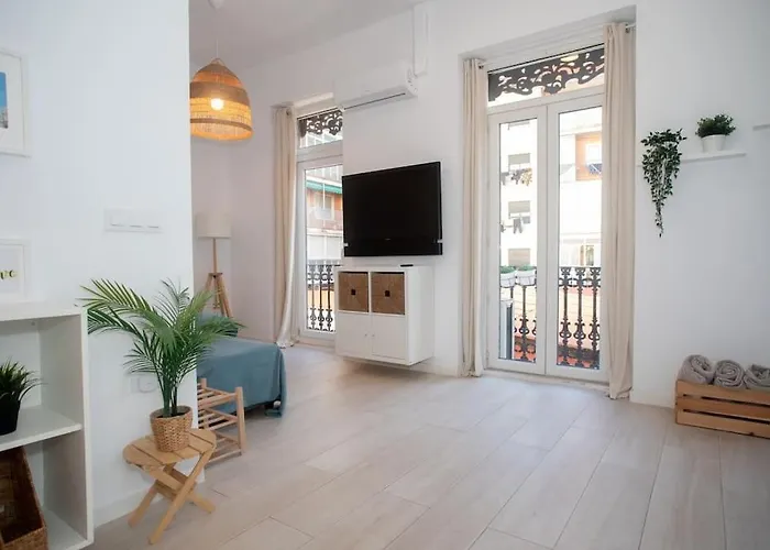 Apartamento Acogedor Frente A Torres De Serrano