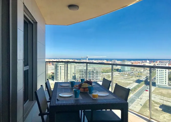 Oceanografic Apartment. Parking. Wi-Fi