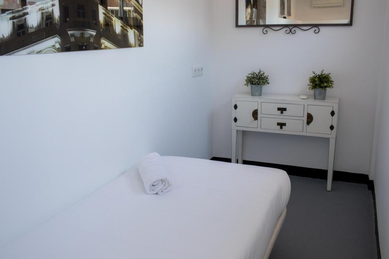 Florit Flats - Cabanyal 3 Bedroom Wifi Ac Terrace Penthouse * Valencia