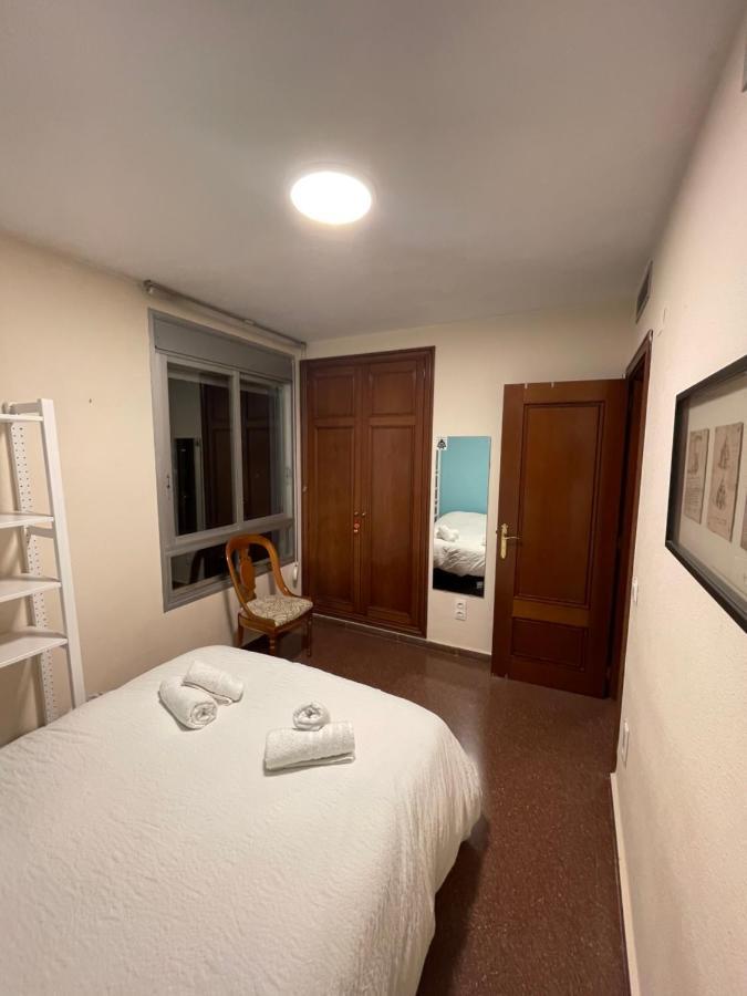 Ciudad Artes Y Ciencias Homestay *
