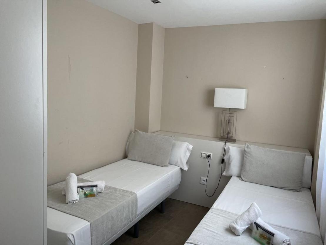Apartment Md Balmes Market Mid Term