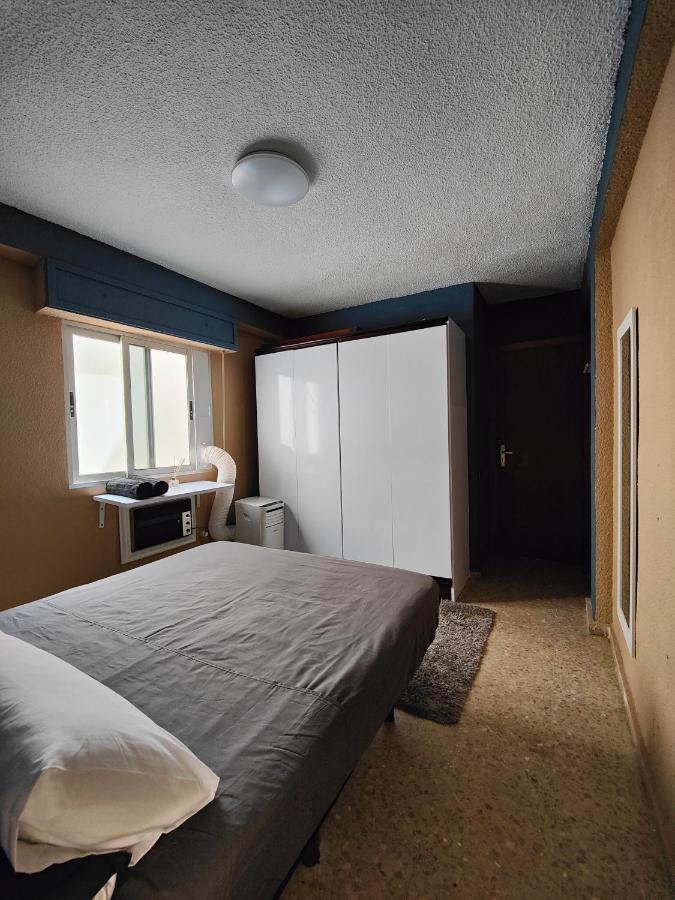 Homestay Habitacion En Alquiler, Valencia / Room For Rent, Valencia Valencia