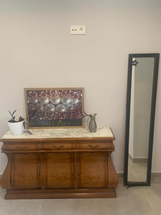 Campanar With Private Bathroom Valencia