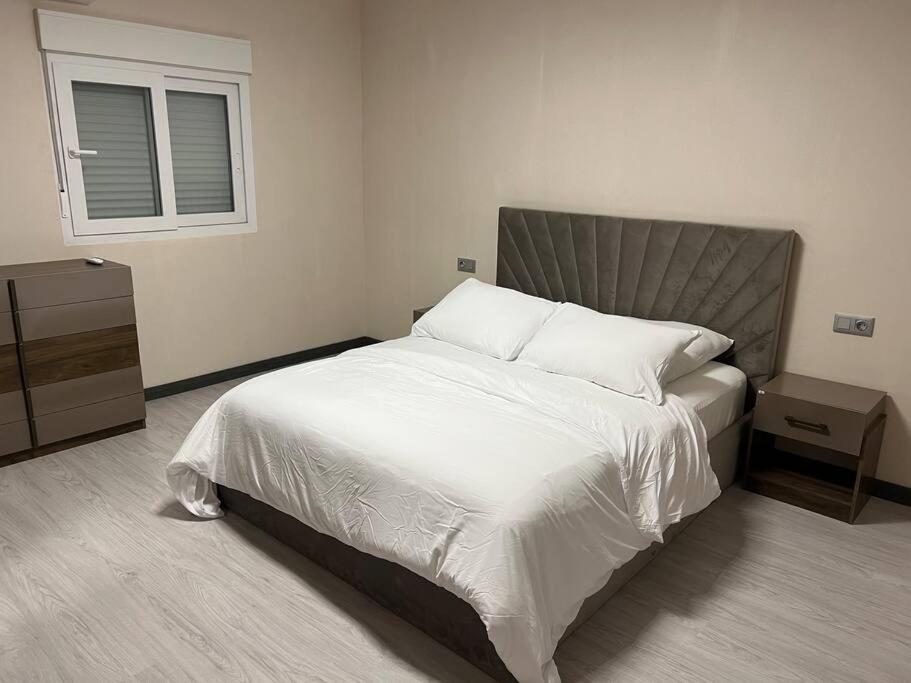 Apartamento Cozy Side 2bd Apartment, 150m To The Valencia