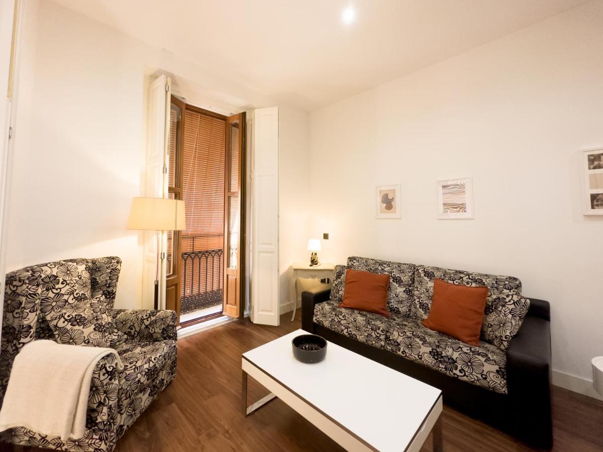Market - Queen Square - Mid-term * Valencia