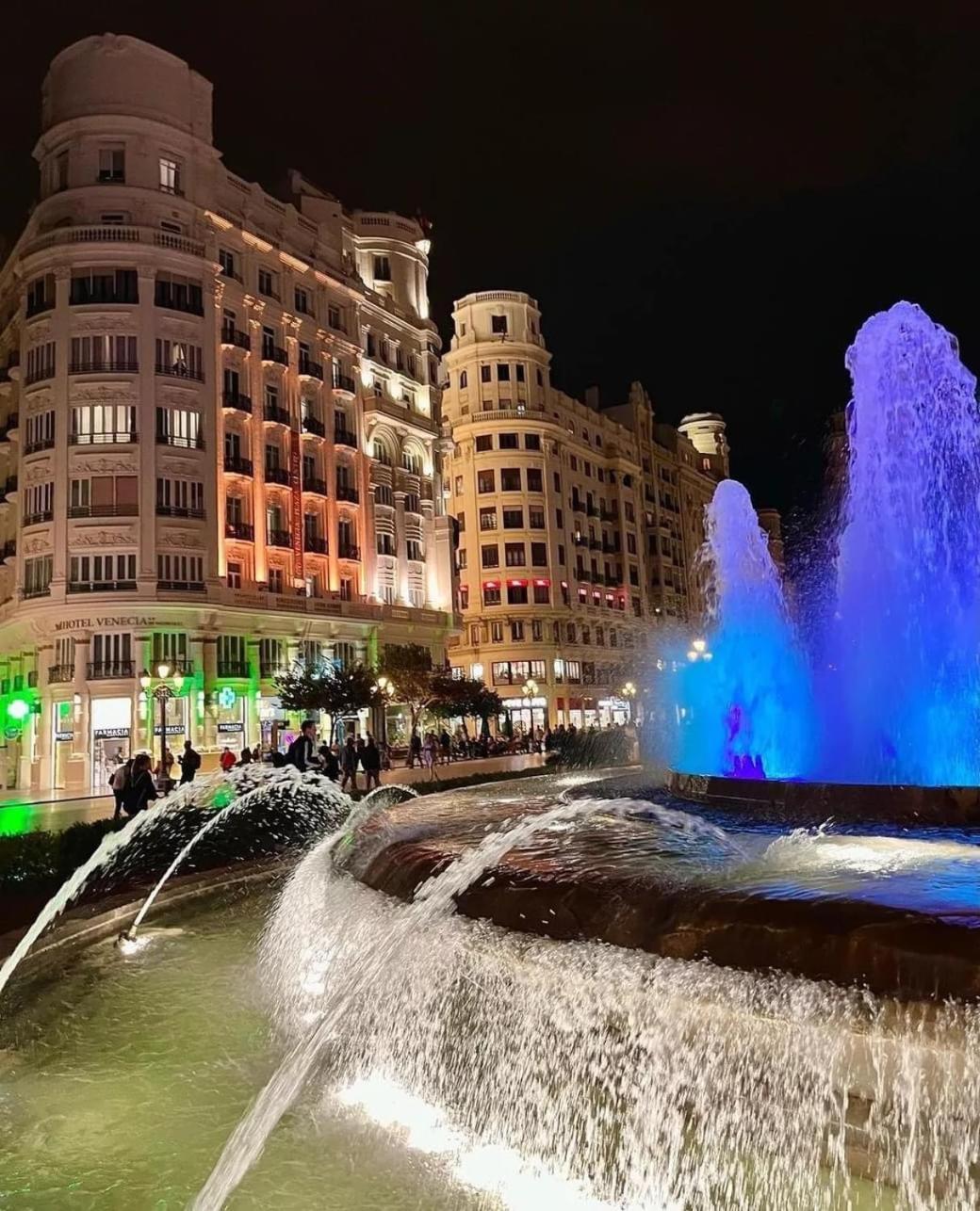 Habitación en casa particular Mirador 1 Del Mercado - Con Bano Privado En El Centro De La Ciudad Vella Valencia