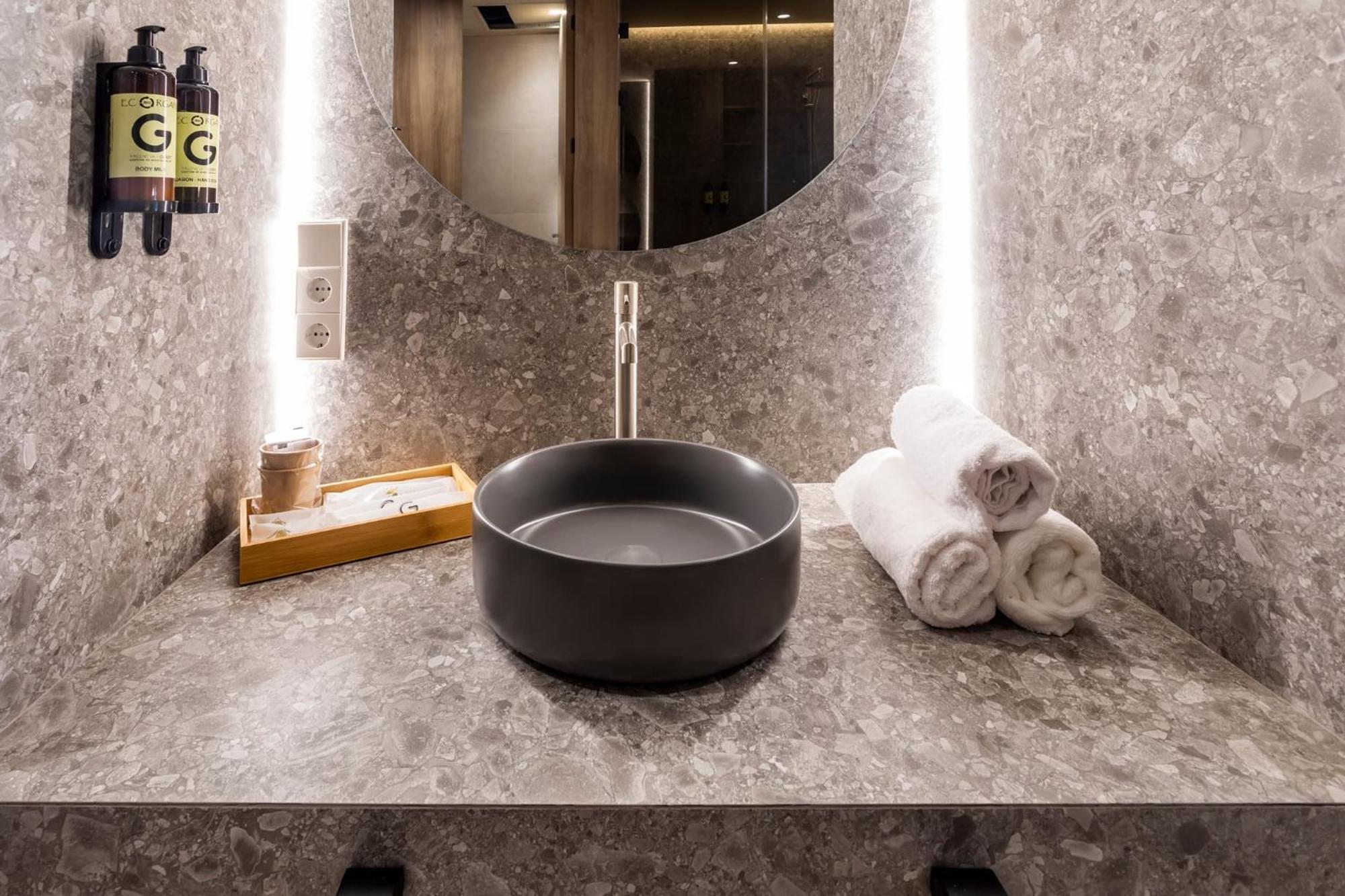 North Station Pen-suites Apartment Valencia