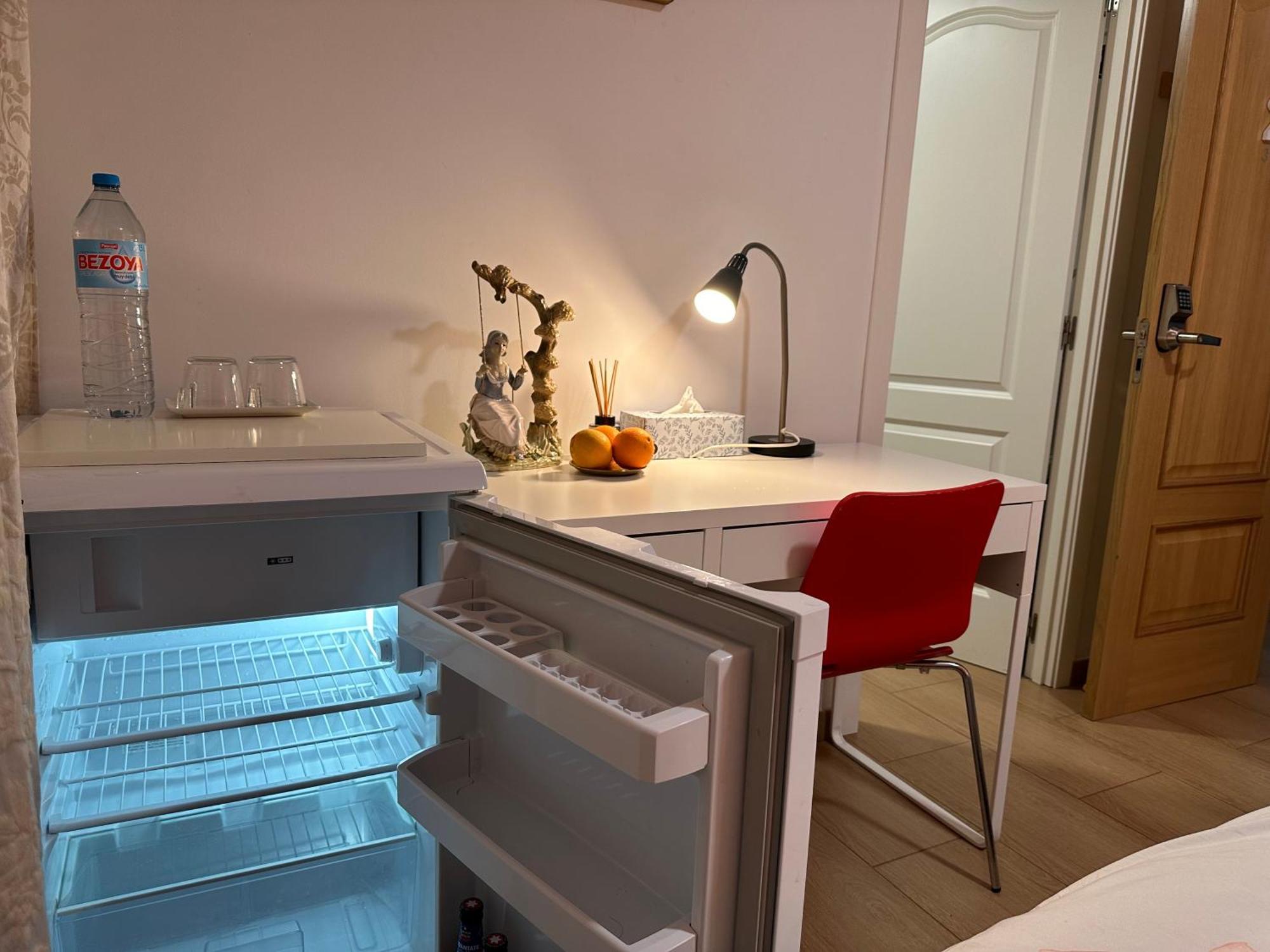Mirador 2 Del Mercado - Con Bano Privado En El Centro De La Ciudad Vella