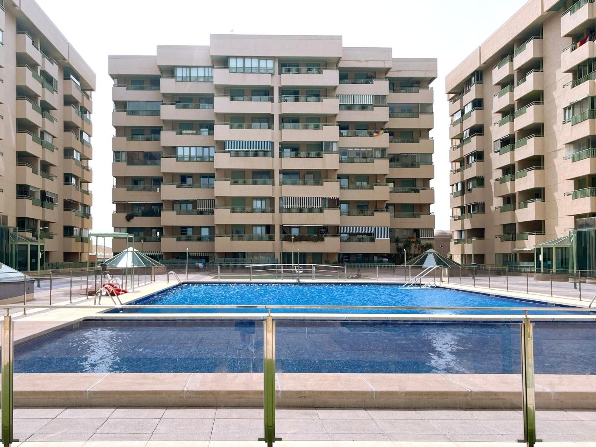 Stylish Well-connected Beachfront Flat Apartment Valencia