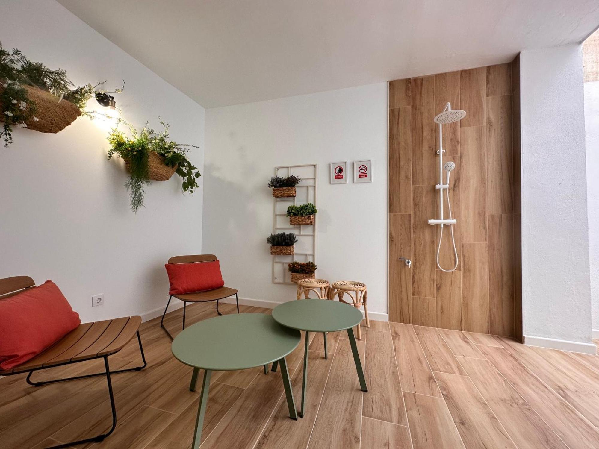 & Ayora Apartment