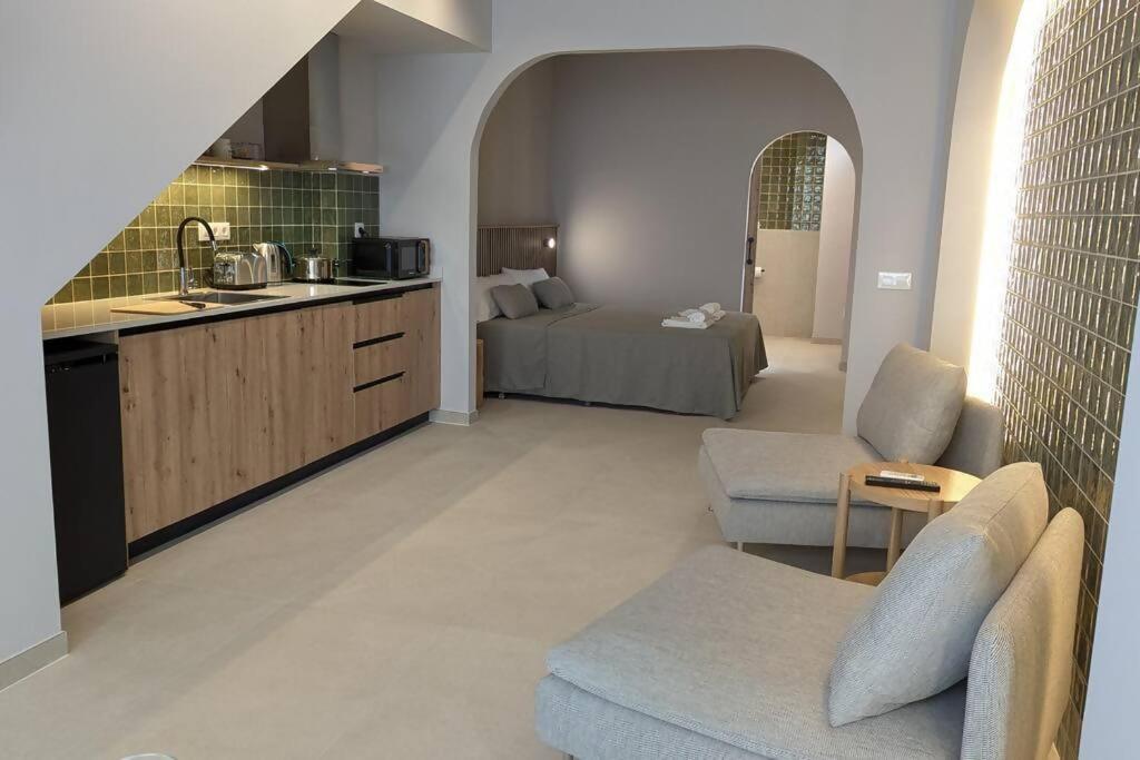 Apartamento Renovado Estudio Privado En La Playa *