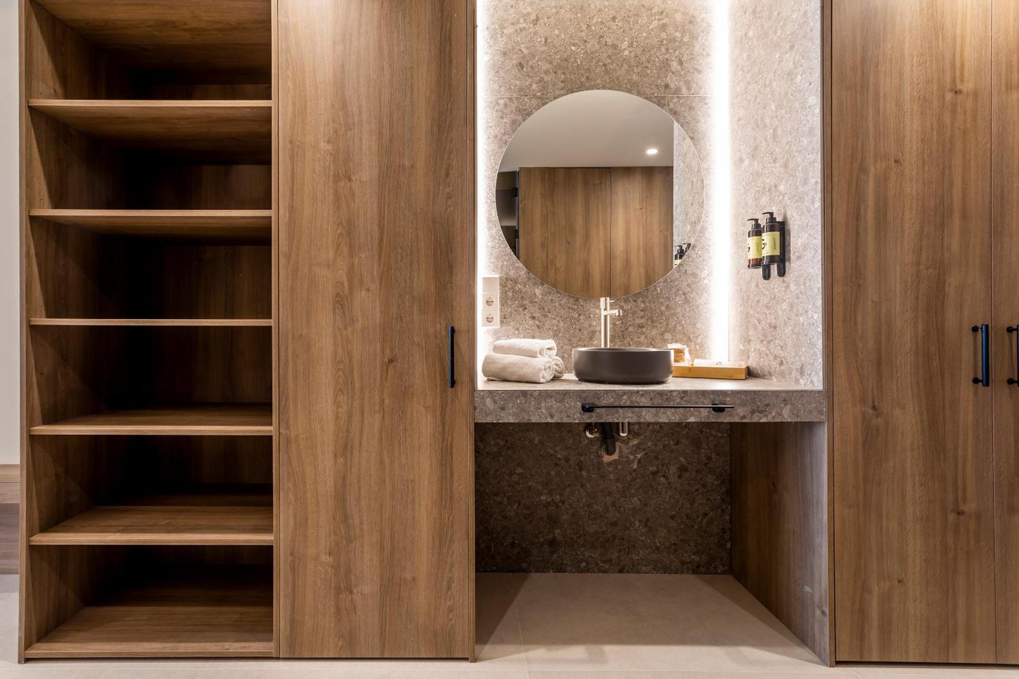 North Station Pen-suites Apartment Valencia