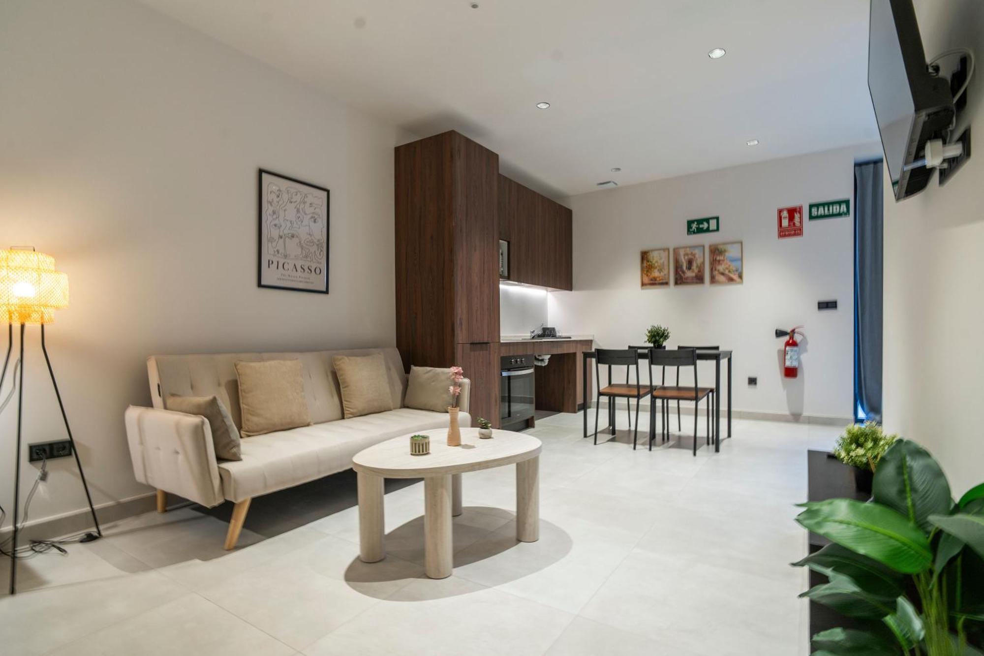 Vlc Host - Luz Casanova Apartamento